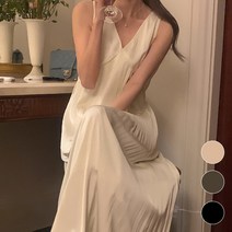 비비에모 티쏠레 딥 브이넥 민소매 링클 롱 원피스 03837