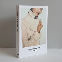 진심디자인 감성소품 모형책, TM-04 단추잠그는여인