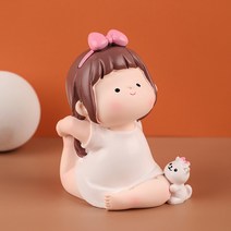 라베람 요가하는 소녀 장식 모형, A