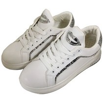 슈디 여성 입술 스니커즈