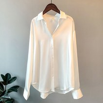 모네타 베이직 이프 펄 블라우스