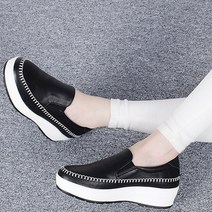 블랙무스탕 여성용 후그 통굽 가죽 로퍼 슬립온