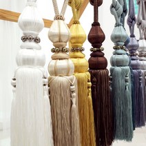 엣지 타이백, 화이트