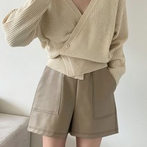 [랜덤플레이] 빅 포켓 루즈핏 레더 밴딩 숏 팬츠