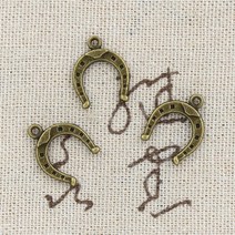 말발굽 편자 30pcs 매력 행운의 말굽 말 16x13mm 골동품 만들기 펜던트 맞춤 빈티지 티베트어 청동 실버 색상 diy 수제 보석, 골동품 청동 도금