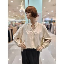 [베네통] [W몰 ] 로고 자수 볼륨 블라우스 BABL08141