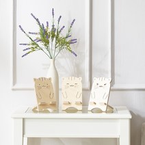 조은세상 휴대폰 거치대 책상 데스크 소품 거치 자작나무 원목, 찡긋눈 고양이, 1개