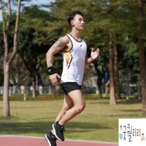 마라톤복 조깅복 런닝복 운동복 육상복 세트 남녀 속건 운동 경기 훈련 나시, 30, 화이트(남성)