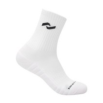 나인티플러스 하이터치 하프 삭스 13083, 백색