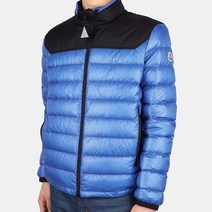디몬트 22SS 몽클레어 경량 패딩 1A00022 M1591 719