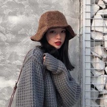 용 데일리 벙거지 캐주얼 해외여행 예쁜 모자 여자연예인 휴가코디 여행 쇼핑몰 가을 스타일 니트 패션 신혼여행 중년 겨울 여성 캐쥬얼 버킷햇 대대