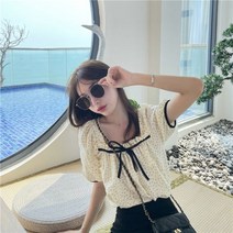 퐁순싸롱 도트 꽃무늬 셔링 화이트 셔츠 스퀘어넥 블라우스 YJ