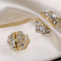 일호장신구 화이트 큐빅 골드 볼 자석 귀걸이 파우치증정 자석 귀찌 귀안뚫는 화려한 이어링