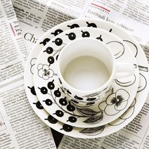 이딸라 [갤러리아] [이딸라] 파라디씨 컵 앤 소서 세트 블랙 [2023 연간 기프트], 단일옵션