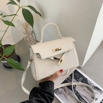 여성봄가방Bag Spring and Autumn New Locking Fashion Women's Trend Line Embossed Shoulder Crossbo