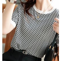 패션시그널 크로스 도트 라운드넥 니트