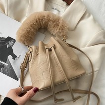 밍크퍼 손잡이 미니 크로스 버킷백 HH-G31