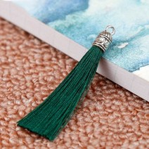 20 개/몫 26 색 6cm 작은 실크 술 코드 금속 모자 귀걸이 매력 펜던트 맞춤 DIY 보석 만들기 결과, dark green