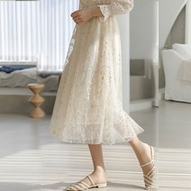 스타일온미 은은하게 화사한 리프 자수 샤 레이스 플레어 스커트