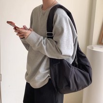 광폭 어깨끈 만두형 크로스백 200g 나일론 가방