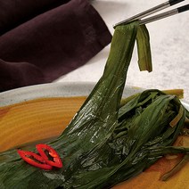 집밥반찬 명이나물 장아찌 300g~1kg 산마늘 장아찌 산마늘 명이나물 절임 장아치 짱아치 명의나물 어르신 밑반찬 오래먹을수있는반찬 일주일밑반찬 오래먹는 반찬 택배 가정식반찬, 300g