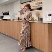 2022 여름 새로운 쉬폰 슬림 피트 무릎 위에 꽃 폴카 도트 패턴 반팔 V 넥 맥시 드레스 패션 보헤미안 드레스