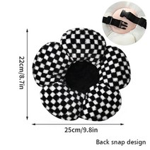 자동차방석 메모리폼 통풍시트 플러시 플라워 쿠션 인스타그램 귀여운 소파 해바라기 베개 사무실 의자 요추 지지 카시트 등쿠션, [03] Black check 22x25cm