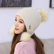 겨울 여행 외출 데이트 귀도리 모자 귀달린모자 여자