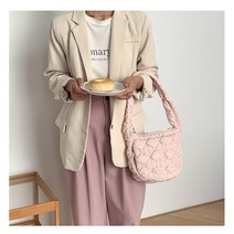 퀼팅 미니 사이즈 구름 숄더백 코스 제니가방