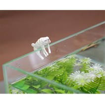 관상용새우 난파선 모스트리 해구석 수족관에 대한 크리 에이 티브 개 장식품 PVC Kawaii 만화 등반 펜던트 물고기 수조 벽 조경 장식, B