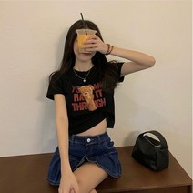 메이비굿 여성티셔츠 수줍은곰돌이 프린팅 반팔크롭티