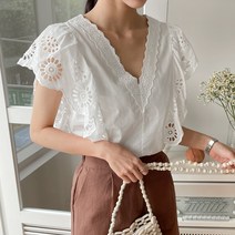 [블루레몬] 날개 펀칭 자수 프릴 블라우스 아사면 V넥 여름 윙 페미닌 여리핏 여성스런 아이보리 연베이지 블랙