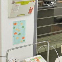 riso poster 연못 속 물고기