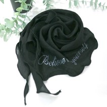 메리앤유 반짝이레터링 포인트 피그먼트 면삼각스카프