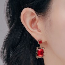 [수앤수]크리스 엘프 귀걸이 (21E103)