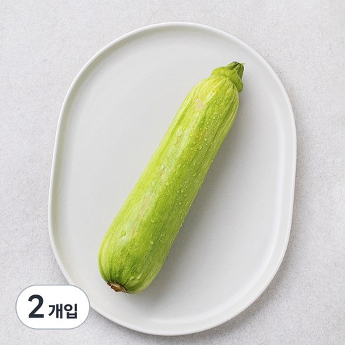부드러운 단맛과 건더기 식감을 더해 주는 애호박으로, 1~2인 가구가 쓰기 좋은 부담 적은 구성입니다. - 1