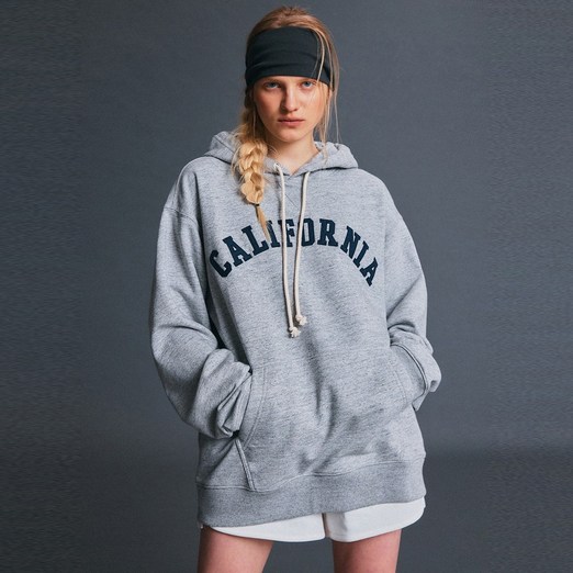 후아유 공용 시그니처 캠퍼스 패치 후드 티셔츠 WHMHF4922U