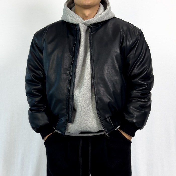 PACIENCIA 와이드숄더 Fake Leather 패딩 자켓 PACIENCIA 와이드숄더 Fake Leather 패딩 자켓