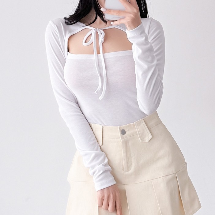 글램디브 버느가 가슴트임 리본 긴팔 티셔츠 AB1556