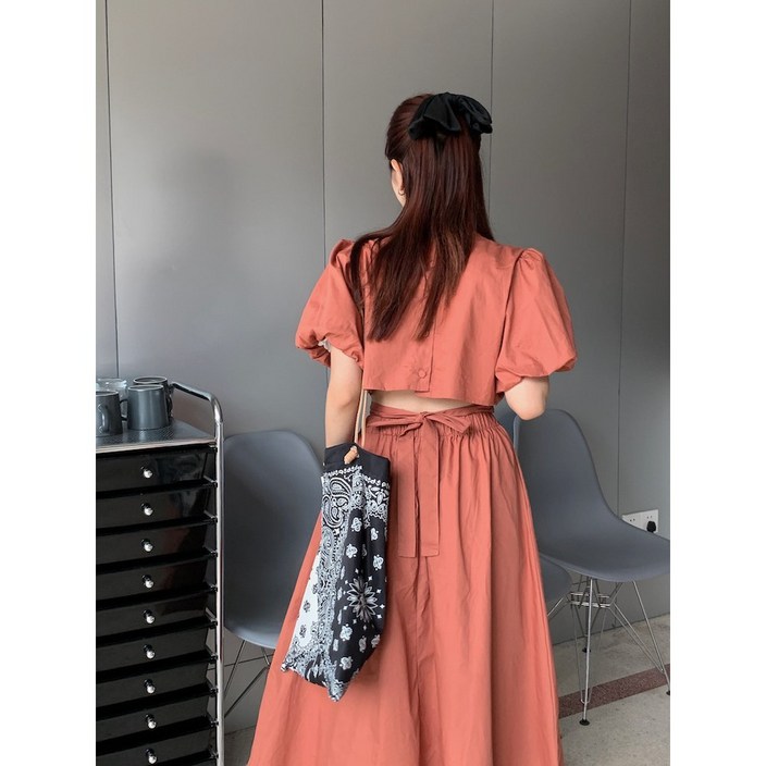BANHANY 벨로나 뒷트임 리본 밴딩 셔링 퍼프 반팔 롱 플레어 원피스 4color 22052727