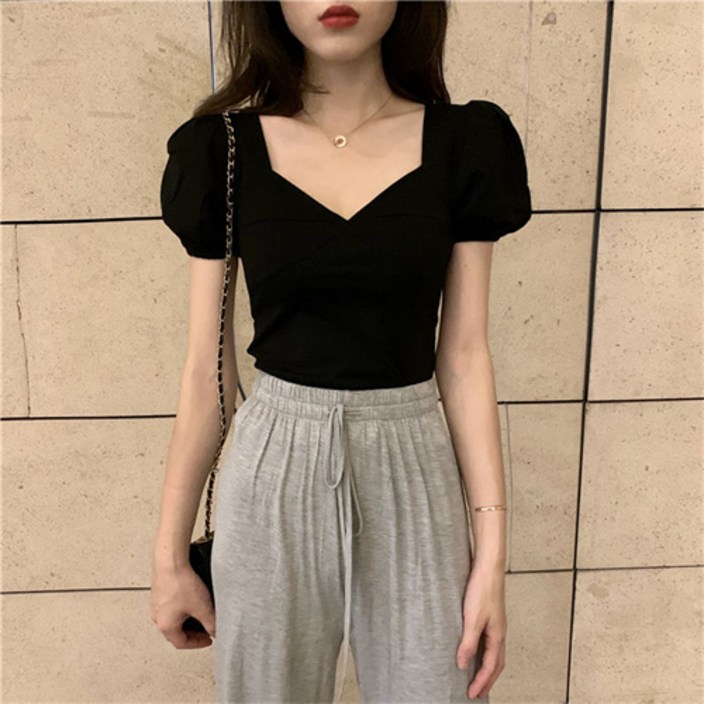 SJW 여름 여성 반팔티셔츠 스퀘어넥 가슴트임 슬림핏 무지 쫄티 빅사이즈 상의