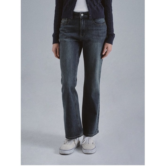 AK플라자 후아유 여성 Slim Bootscut DenimF WHTJF2423F