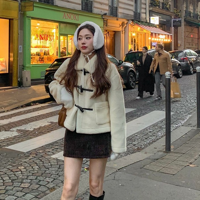 워너비뮤즈   쏘러블리진짜강츄ㅠ 더플 떡볶이 무스탕 자켓