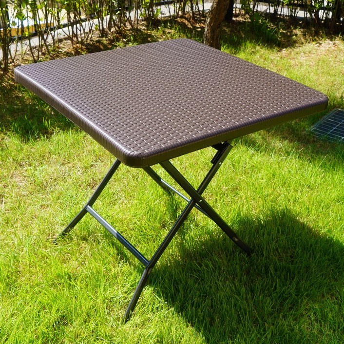 루이자몰 라탄 접이식 테이블 78cm, 브라운