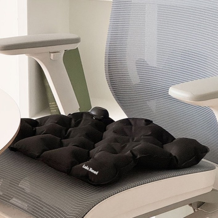 트래블라라 쿠션 휴대용 에어 무하중 차 야구장 공원 기내용 비행기 에어셀 여행용 방석