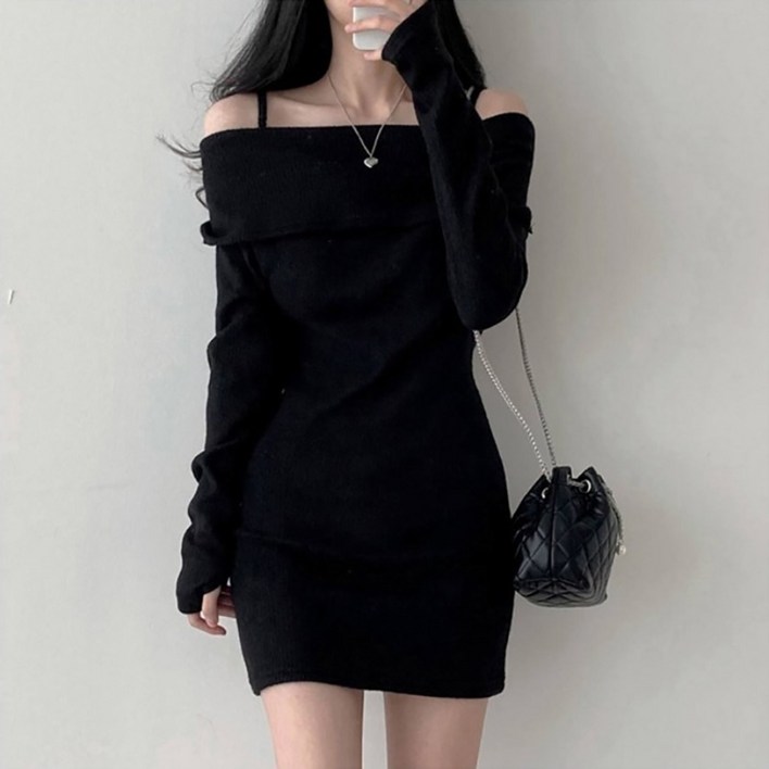 마켓에이 여성용 오프숄더 페미닌 니트 미니원피스 A24FW3A0728