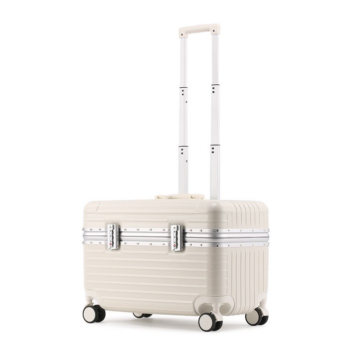 베리버터 위로 열리는 캐리어 승무원 파일럿