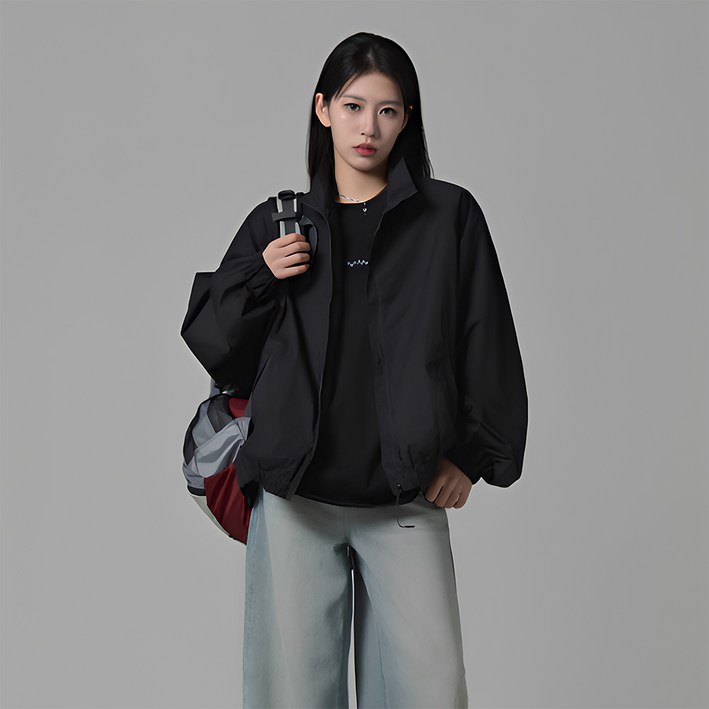 지쥬 여성 오버핏 초경량 바람막이 무지 블랙 가벼운 점퍼 지쥬 여성 오버핏 초경량 바람막이 무지 블랙 가벼운 점퍼