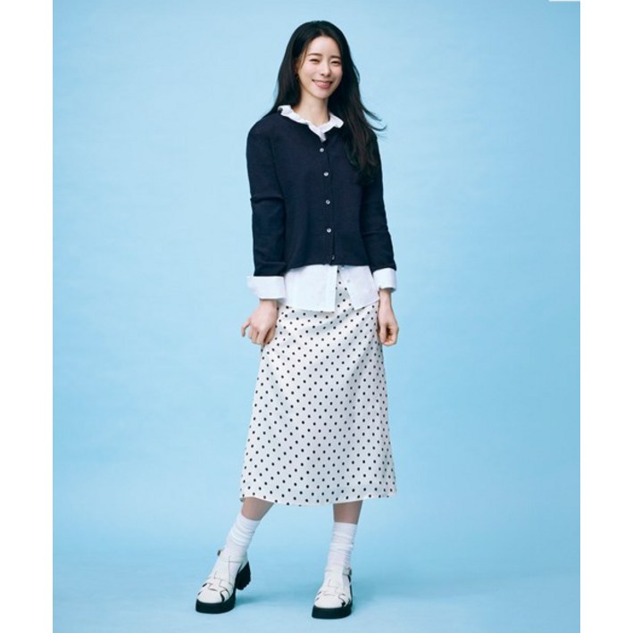 더엣지 THEATG 26SS 새틴 도트 미디 스커트 2079428892 422613