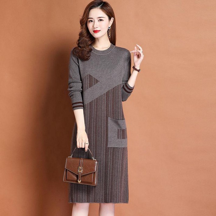 AOKADA 중년 여성 라운드 오버핏 H라인 가을 니트 원피스